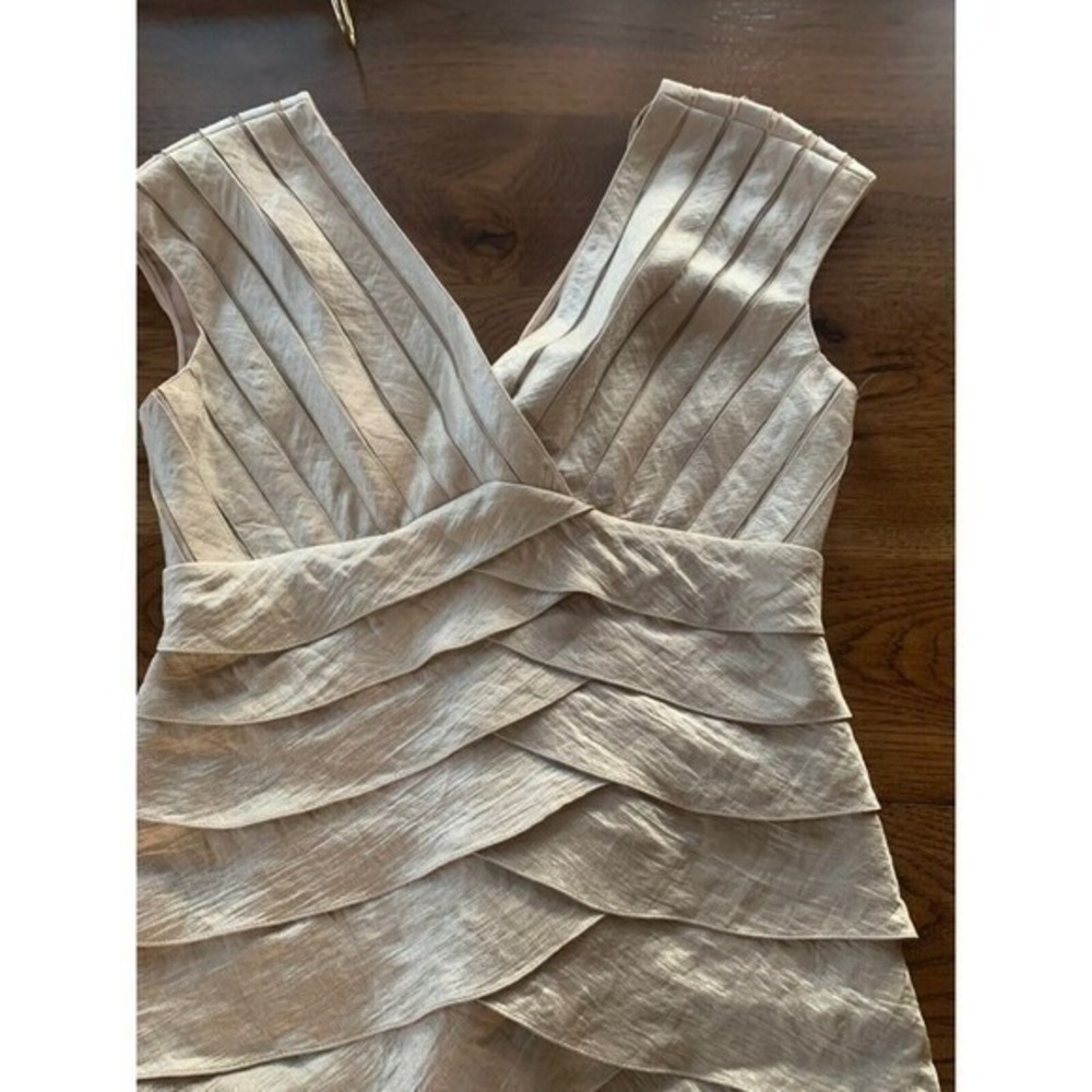 ADRIANNA PAPELL LADIES BEAUTIFUL CASCADING LAYERED SHEATH DRESS - SIZE 4 - Picture 8 of 14